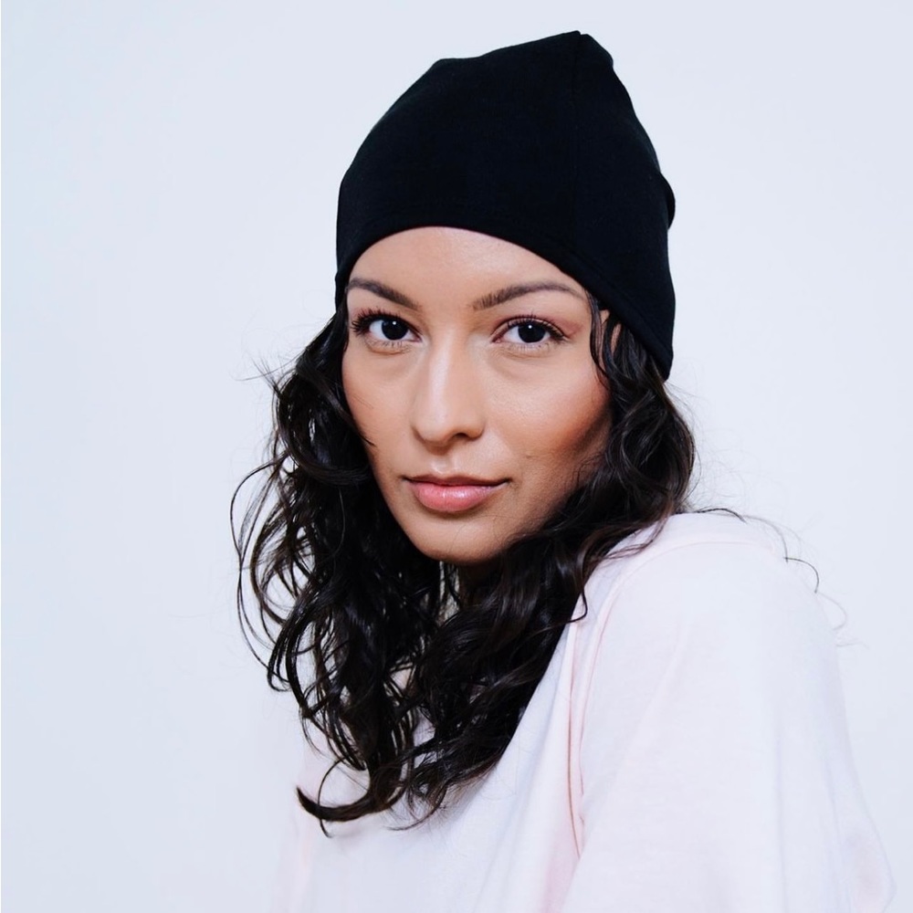 MIAKODA FLEECE BEANIE (BLACK)